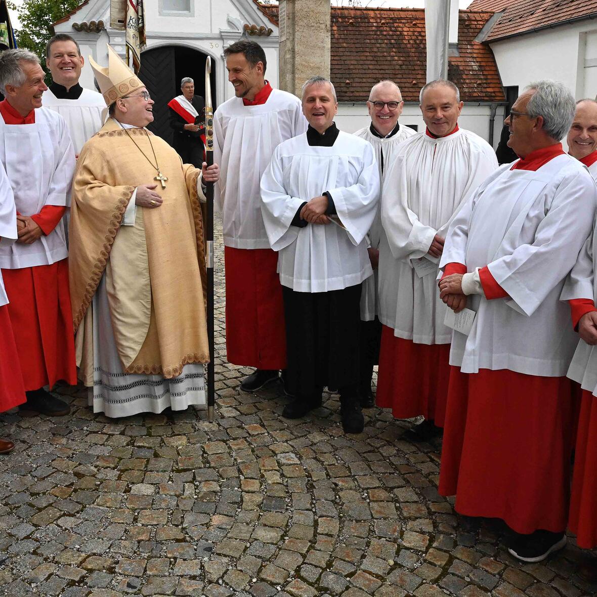 14_priesterjubilaeum-bischof-bertram4901925