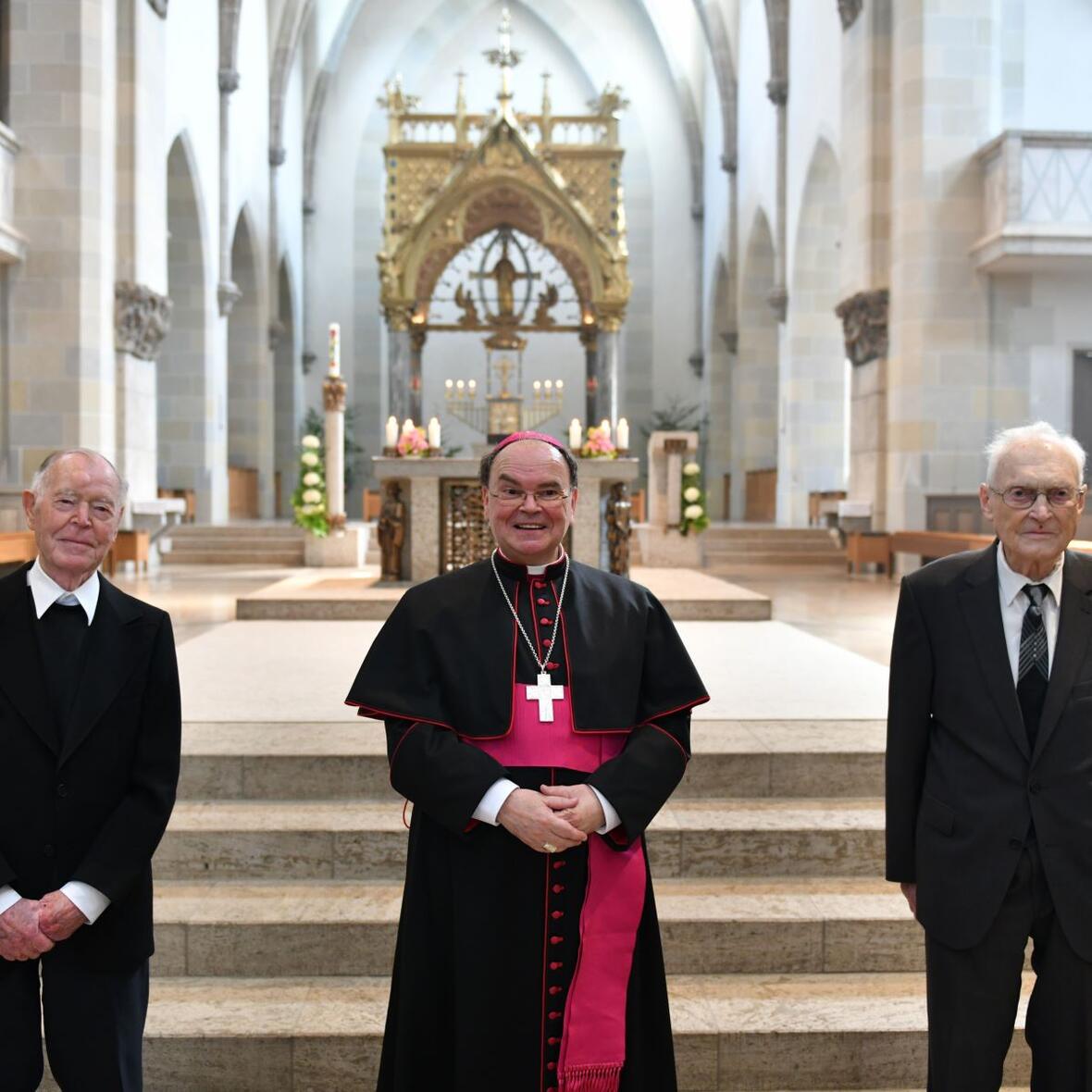 monsignore-josef-philipp-r-anlaesslich-seines-65-priesterjubilaeums-mit-bischof-bertram-in-st-ottilien-foto-nicolas-schnall_pba4915469