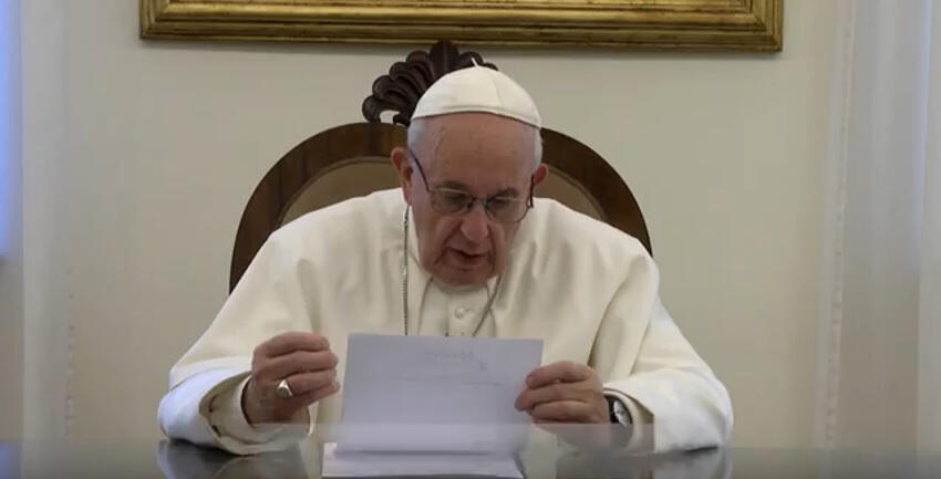 Boxbild_Video vom Papst