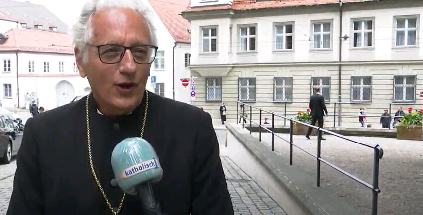 Glückwünsche zur Bischofsweihe (katholisch1.tv)