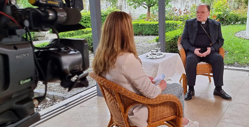 Boxbild Interview 1 Jahr Bischof