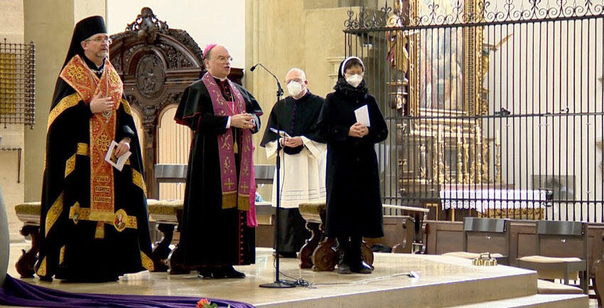 Friedensgebet in der Ulrichsbasilika