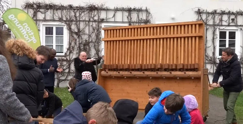 Rätschaktion neu (katholisch1tv)