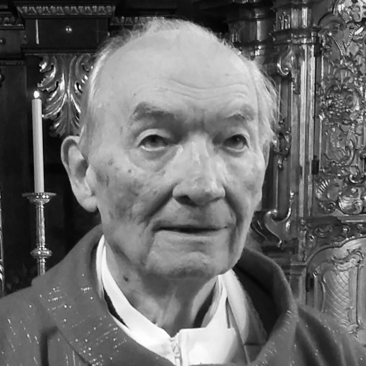 pfarrer-i-r-bgr-gerhard-hundeck3563209