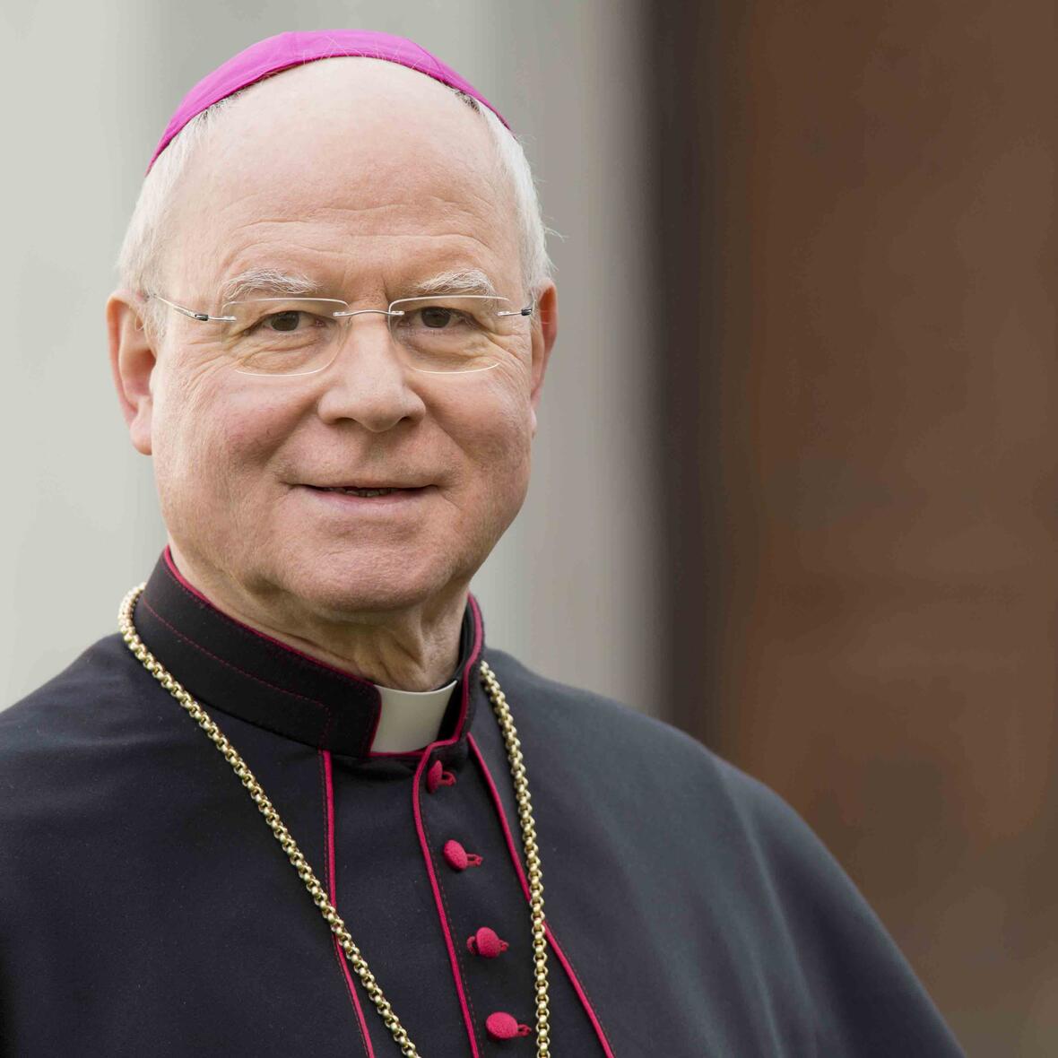 Bischof Dr. Konrad Zdarsa (Foto: Bernd Müller/pba)