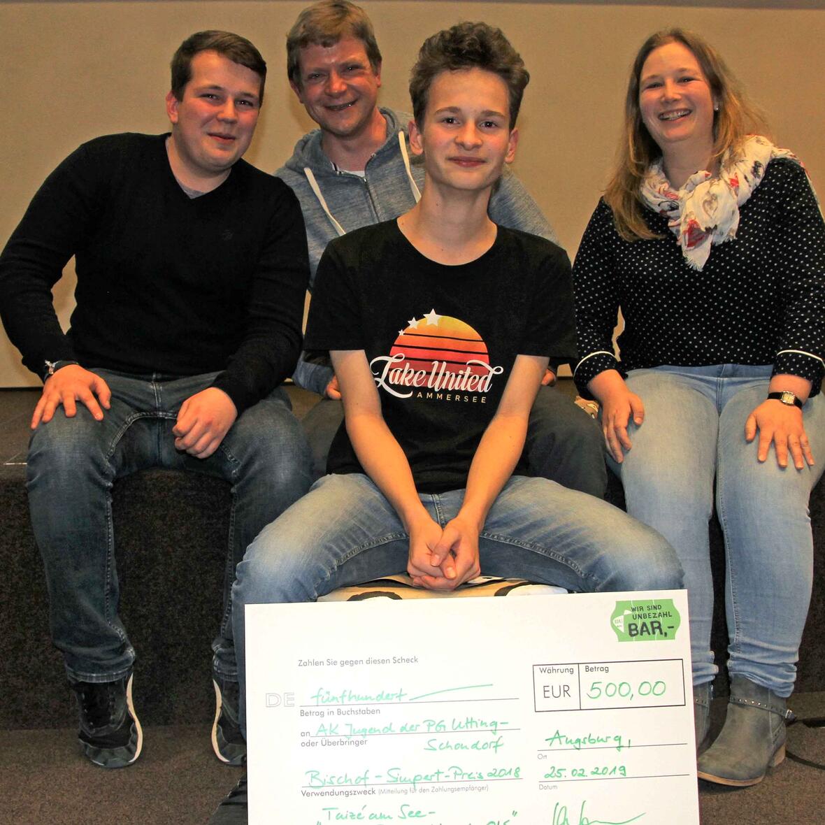 Der Arbeitskreis Jugend der Pfarreiengemeinschaft Utting-Schondorf wurde mit dem Bischof Simpert Preis 2018 ausgezeichnet (Fotos: BDKJ / Teresa Jetschina).