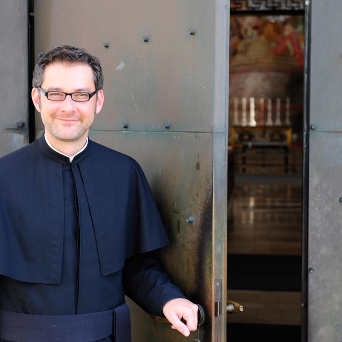 P. Sascha-Philipp Geißler lädt dazu ein, mit ihm über das Thema "Wiedereintritt" ins Gespräch zu kommen. (Foto: pba/Nicolas Schnall)