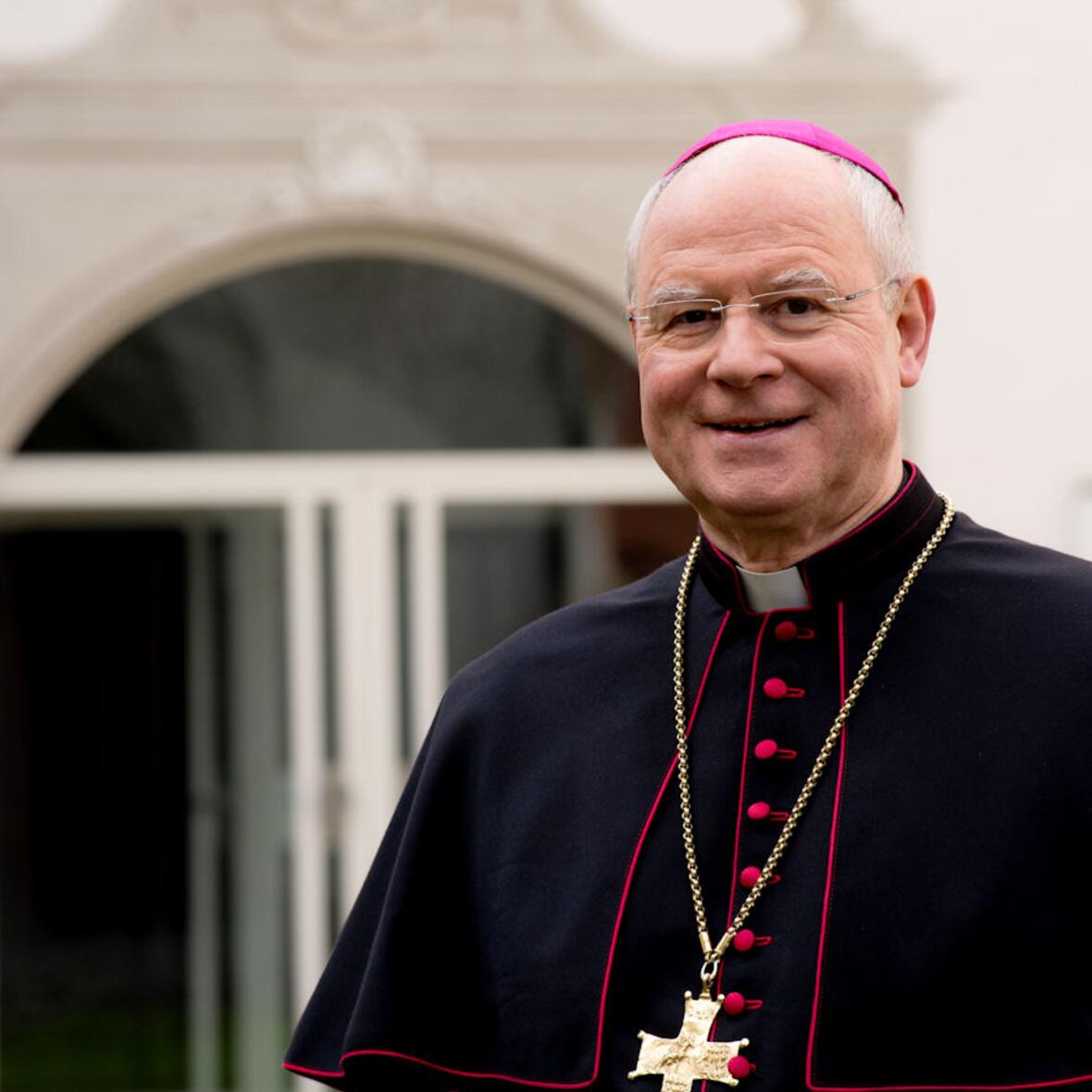 Bischof Dr. Konrad Zdarsa (Foto: Bernd Müller/pba)