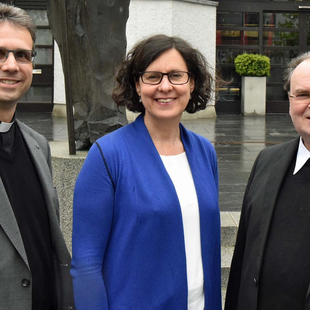 Domkapitular Armin Zürn, Angelika Maucher und Seelsorgeamtsleiter Prälat Dr. Bertram Meier (v.links). (Foto: Matthias Altmann /pba)
