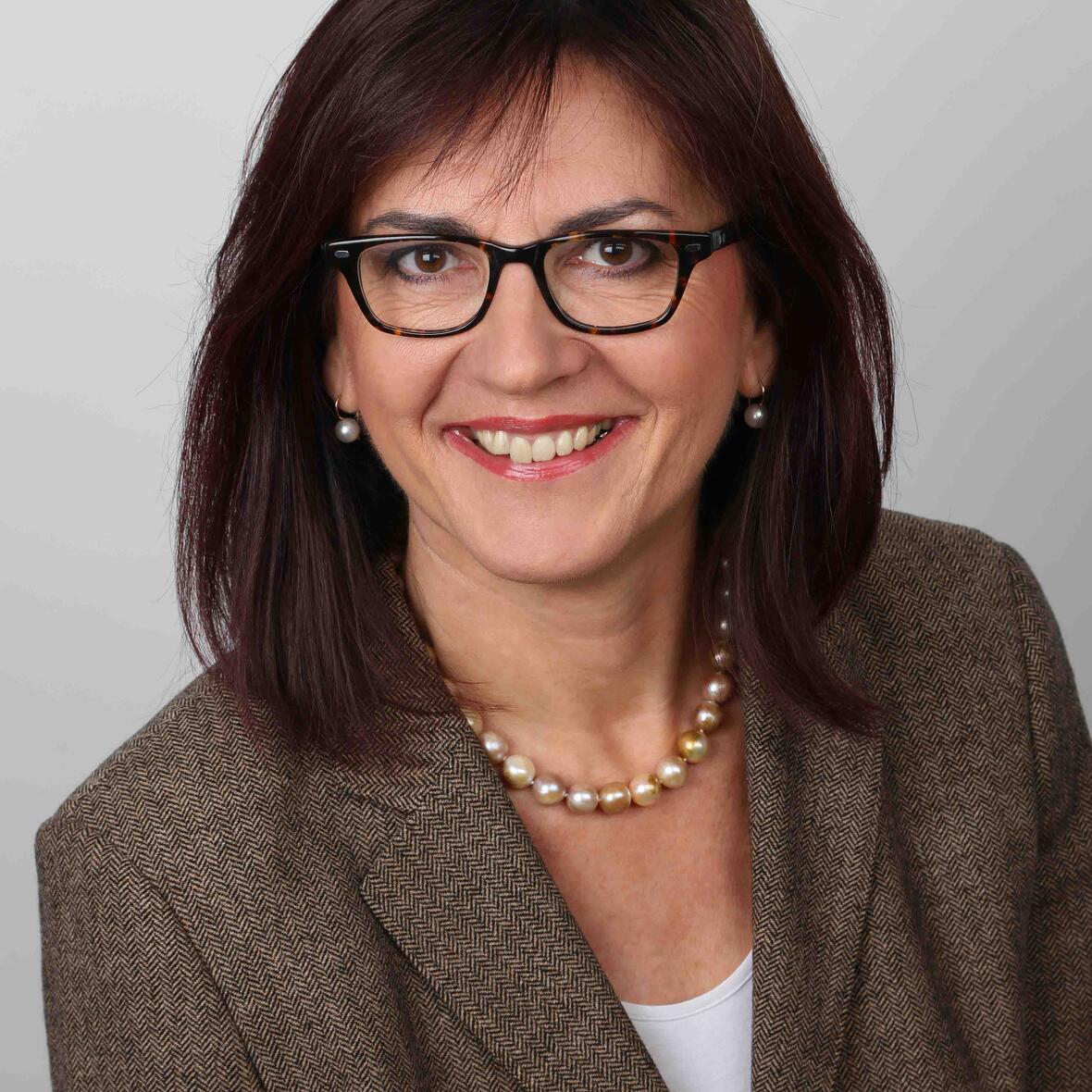 Studiendirektorin Ute Multrus, künftige Schulleiterin des Maria-Ward-Gymnasiums in Augsburg. (Foto: privat)