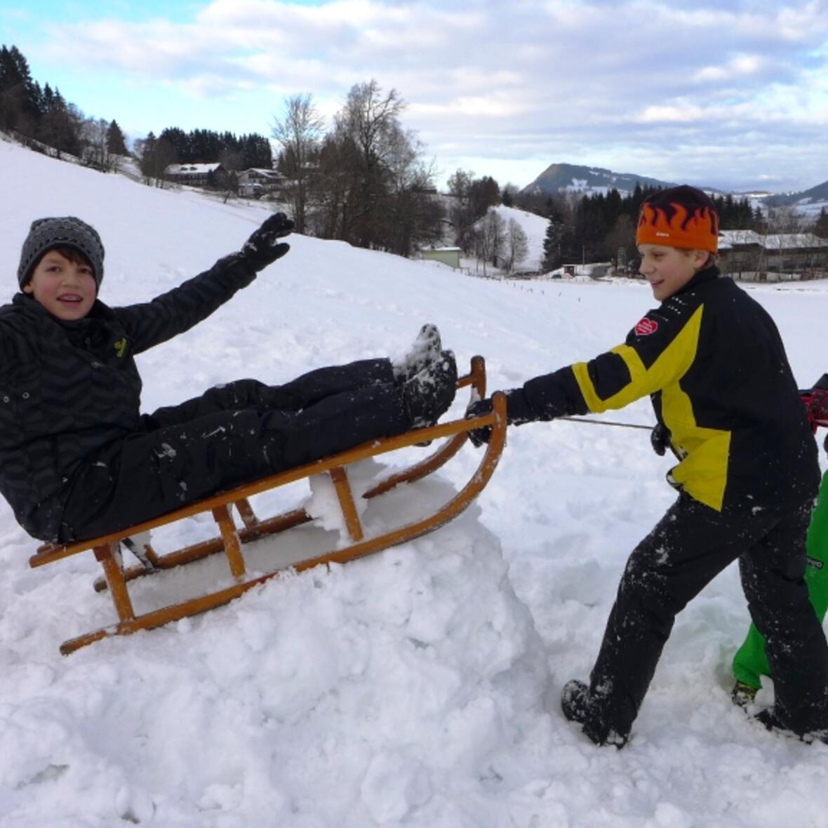 gluecksmomente-bei-der-faschingsfreizeit-genossen-und-sich-beim-karwochenkurs-auf-ostern-vorbereiten1643689