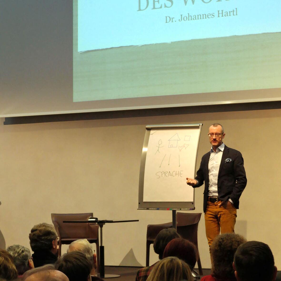 Dr. Johannes Hartl: Nur wenn wir in unserem Innersten von einer Sache ergriffen sind, können wir überzeugend von ihr sprechen. (Foto: Karl-Georg Michel/pba)