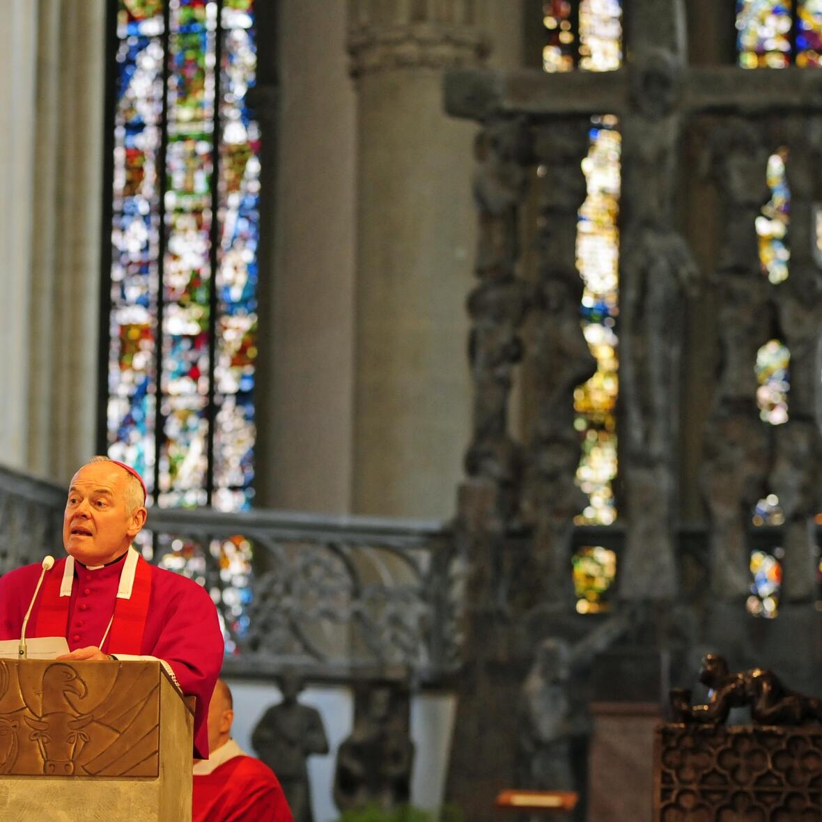 Weihbischof Anton Losinger: "Beim Kreuz geht es um die Fundamente unserer menschlichen Identität".  Foto: Nicolas Schnall/pba