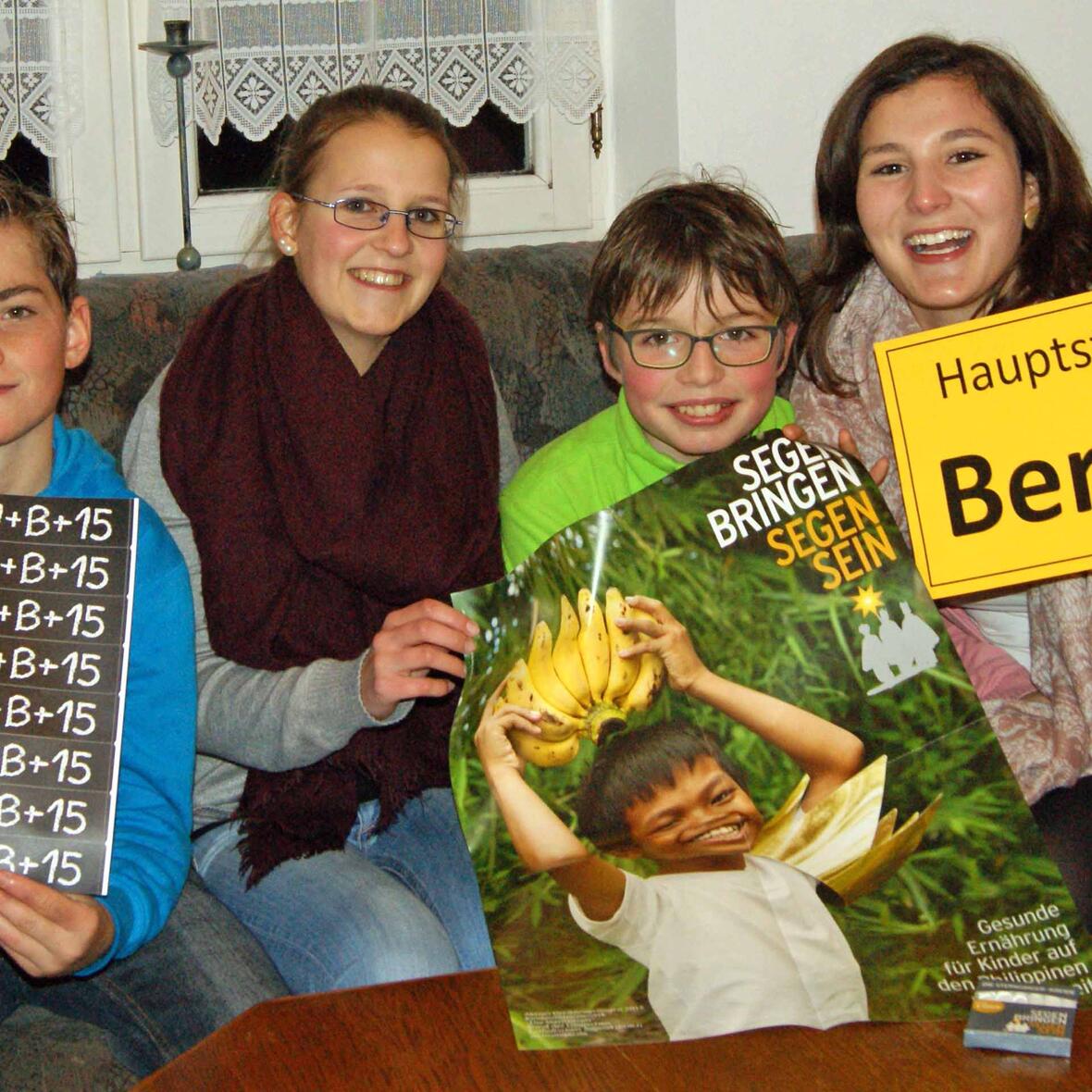 Die Sternsingergruppe aus Bad Wörishofen ist bestens gerüstet für ihren Besuch bei der Bundeskanzlerin in Berlin. (Foto: Daniela Hölzle) 