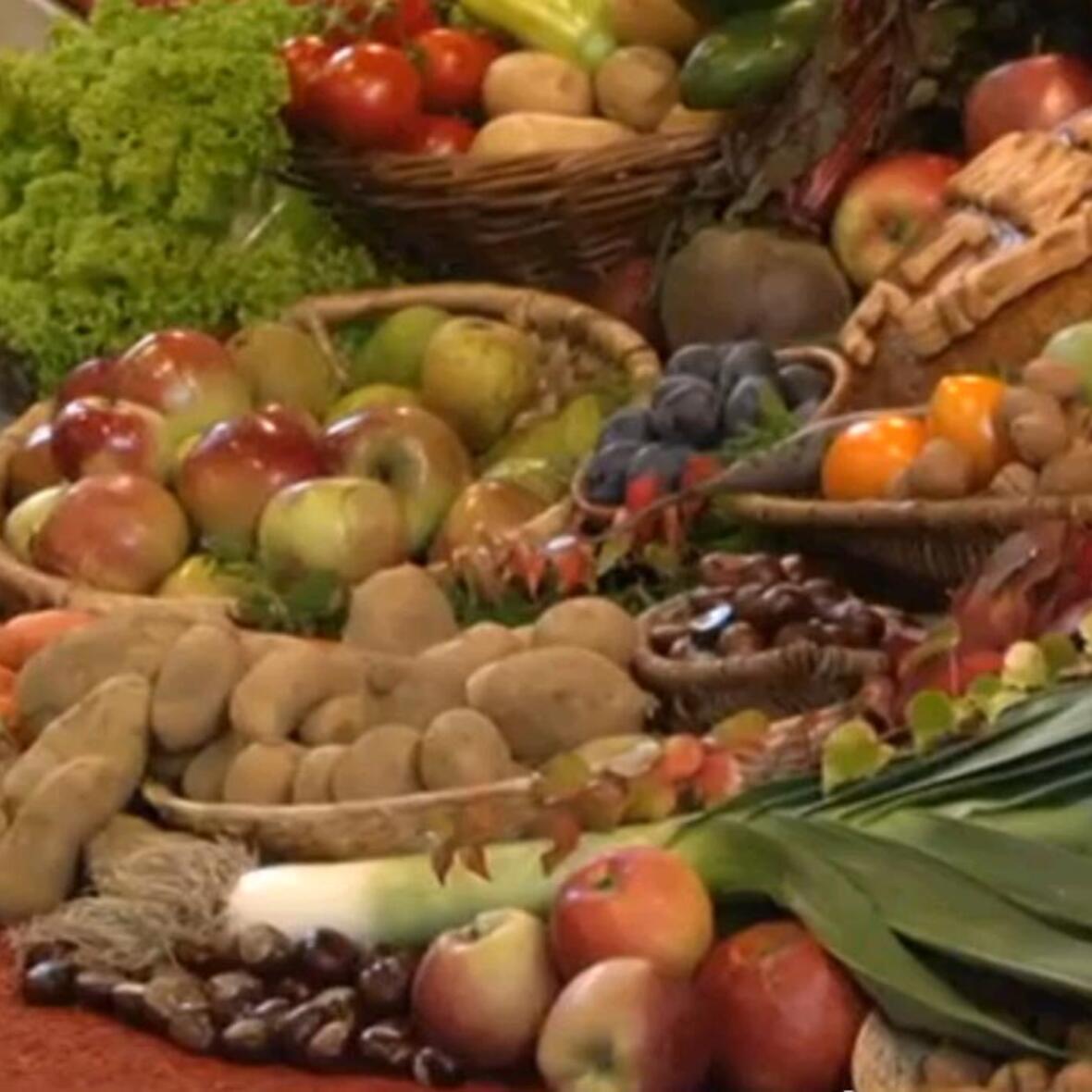 Erntedankaltar in Gundelsdorf (Quelle: katholisch1.tv).