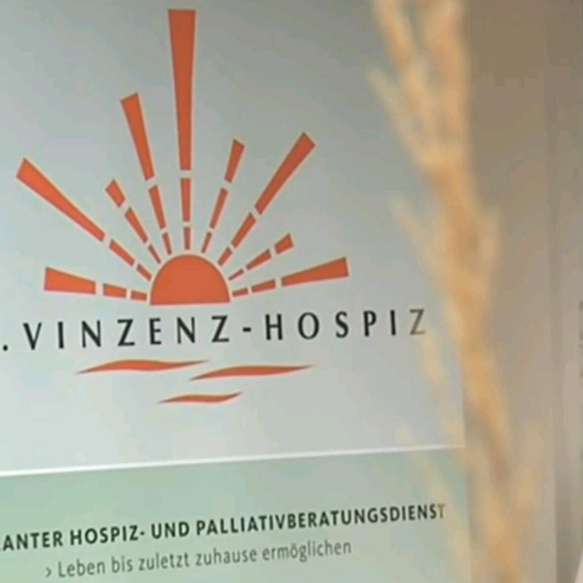 tag-der-offenen-tuer-im-st-vinzenz-hospiz-interview-mit-weihbischof-losinger1320435