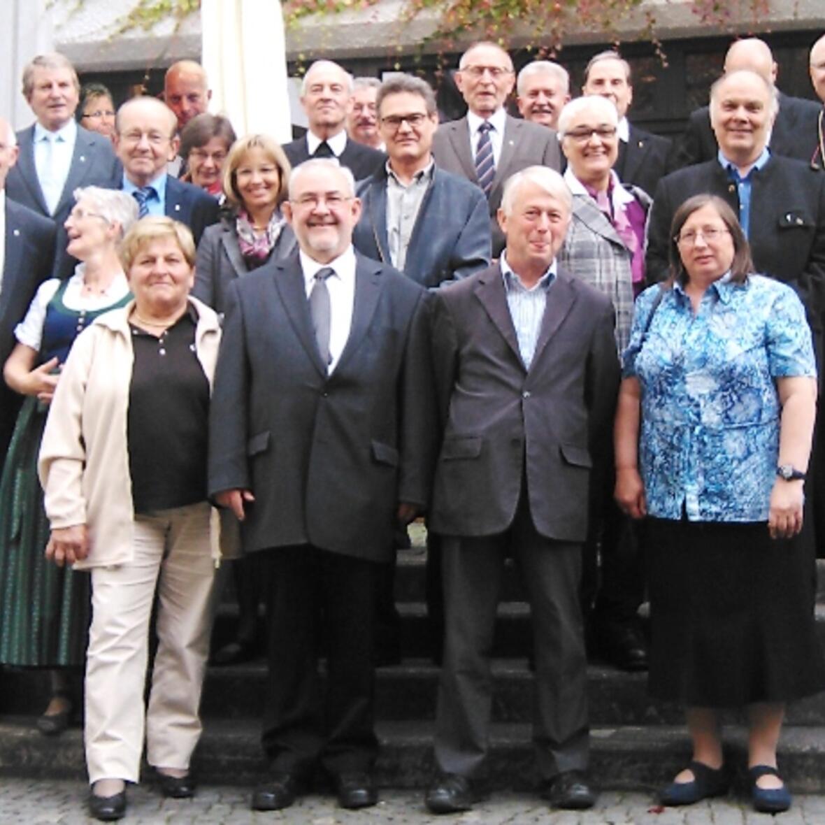 die-weihejahrgaenge-1984-1989-gedenken-ihres-weihetages1310578