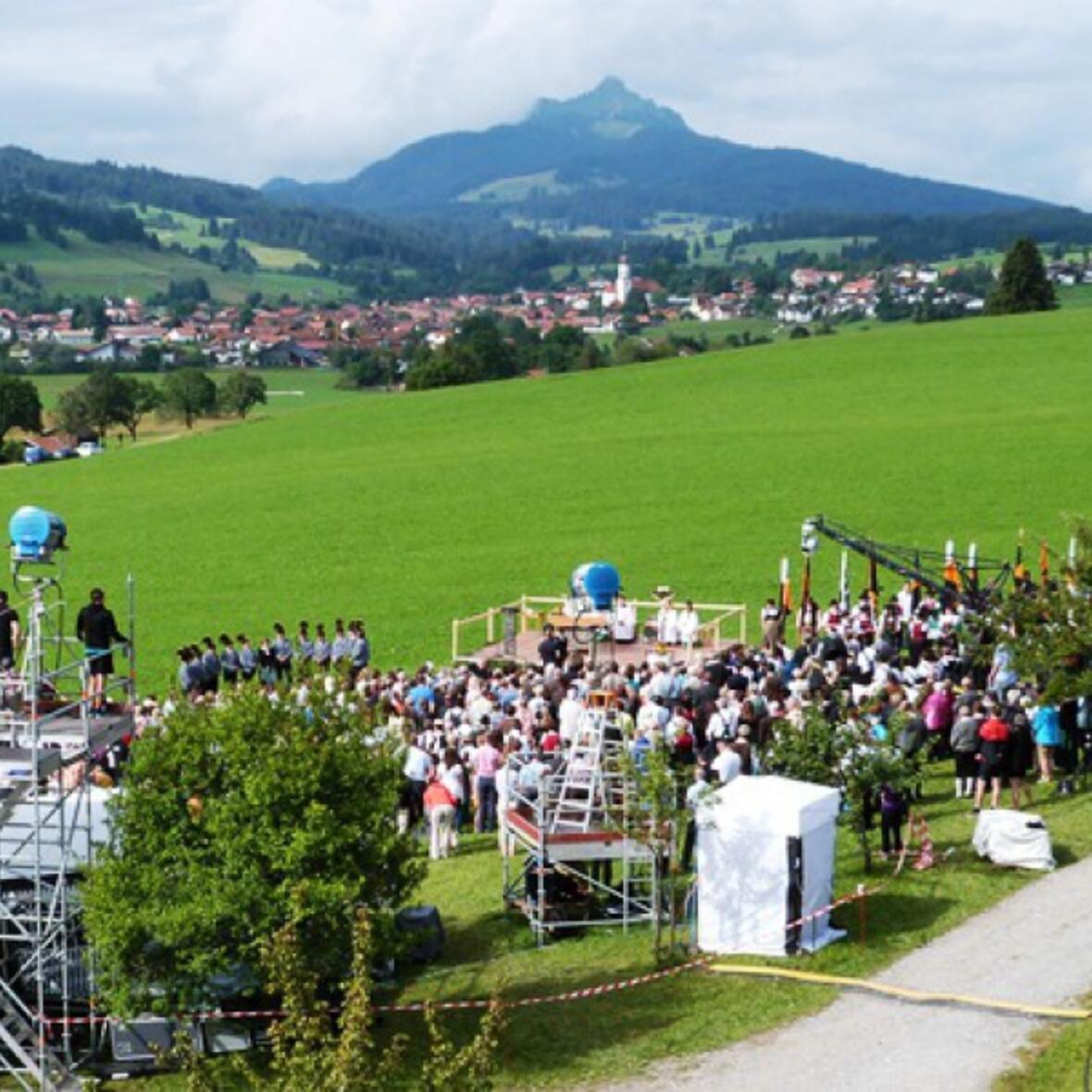 zdf-fernsehgottesdienst-aus-wertach-in-den-schuhen-des-glaubens-durchs-leben-gehen1224539