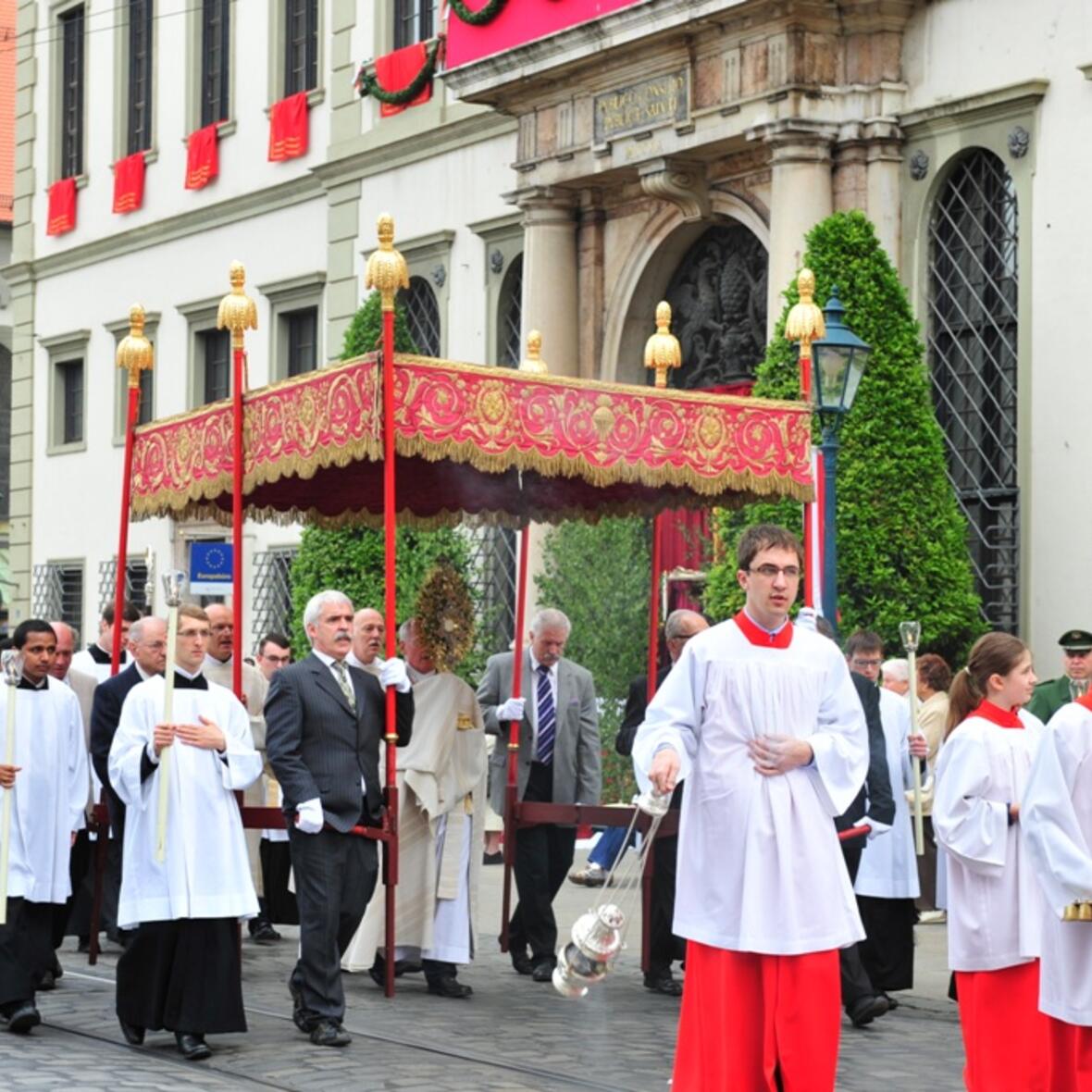 Fronleichnamsprozession in Augsburg