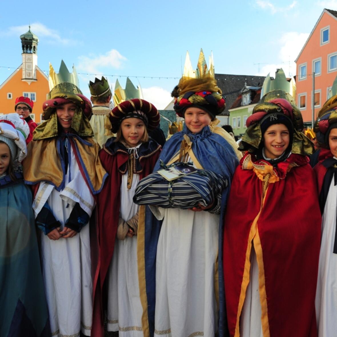 Die Sternsingergruppe aus Unterkammlach war in diesem Jahr zum ersten Mal bei der diözesanen Eröffnungsveranstaltung mit dabei.  