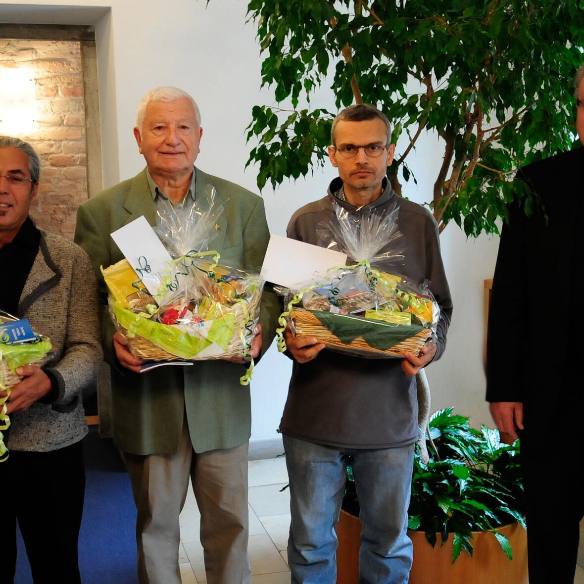 v.l. Kudred Gedik, Michael Winkler, Friedrich Krenzel und Bischofsvikar Karlheinz Knebel.