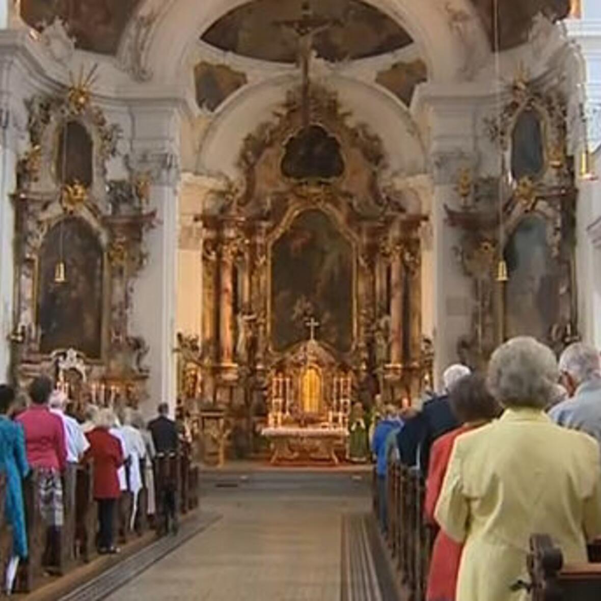 bischof-konrad-bei-der-200-jahr-feier-der-lindauer-inselpfarrei1016967