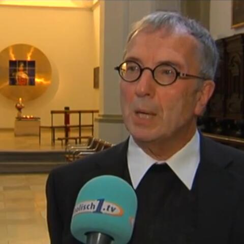 vor-der-ulrichswoche-2013-im-gespraech-mit-stadtpfarrer-franz-wolf977311