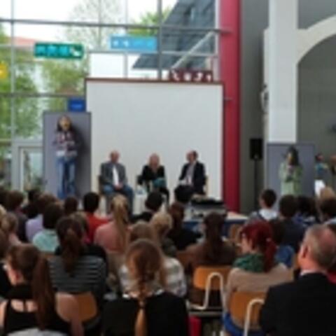 reli-forum-neue-fortbildungsreihe-verknuepft-theorie-und-praxis-des-religionsunterrichts-schulartuebergreifend-ineinander958369