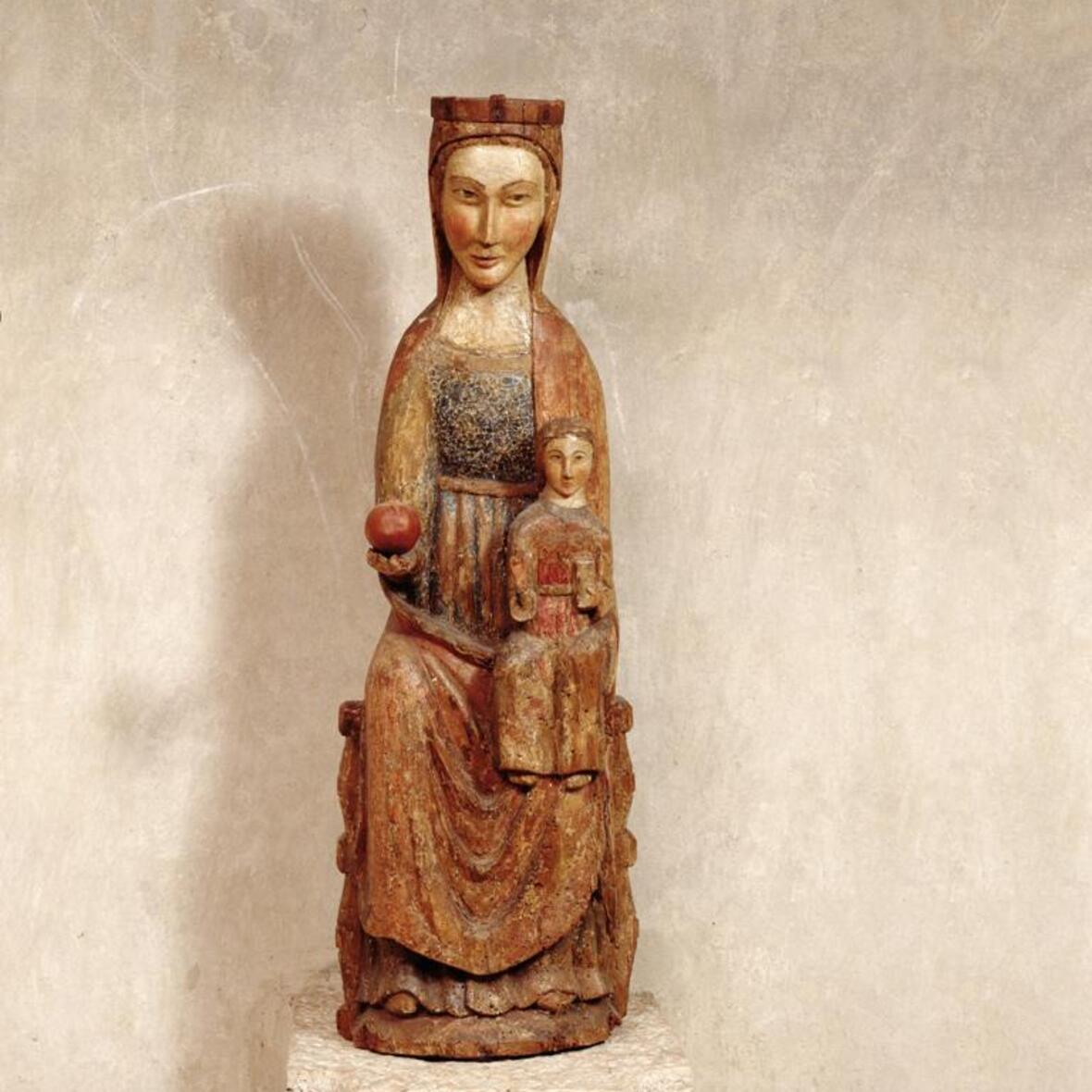 Romanische Madonna um 1300; Foto: Konrad Rainer
