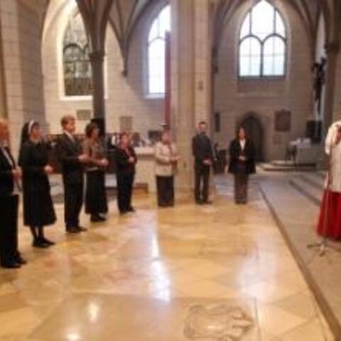 Diese Frauen und Männer sandte Diözesanadministrator Weihbischof Josef Grünwald als pastorale Mitarbeiter aus.