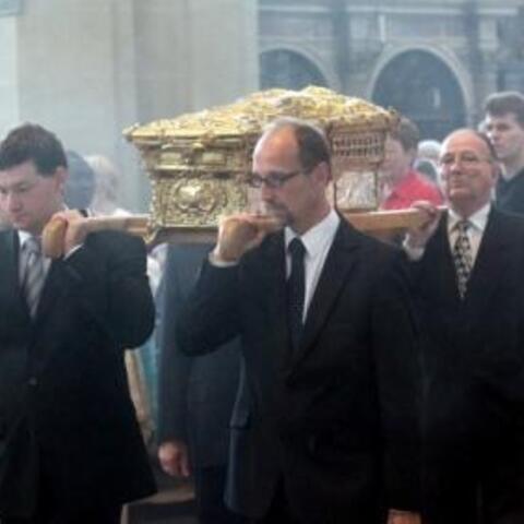 Mit der Reponierung der Gebeine des Heiligen Ulrich endet Ulrichswoche 2010.