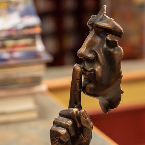 philipp_jesus_sorge_du_silence-3810106_1280