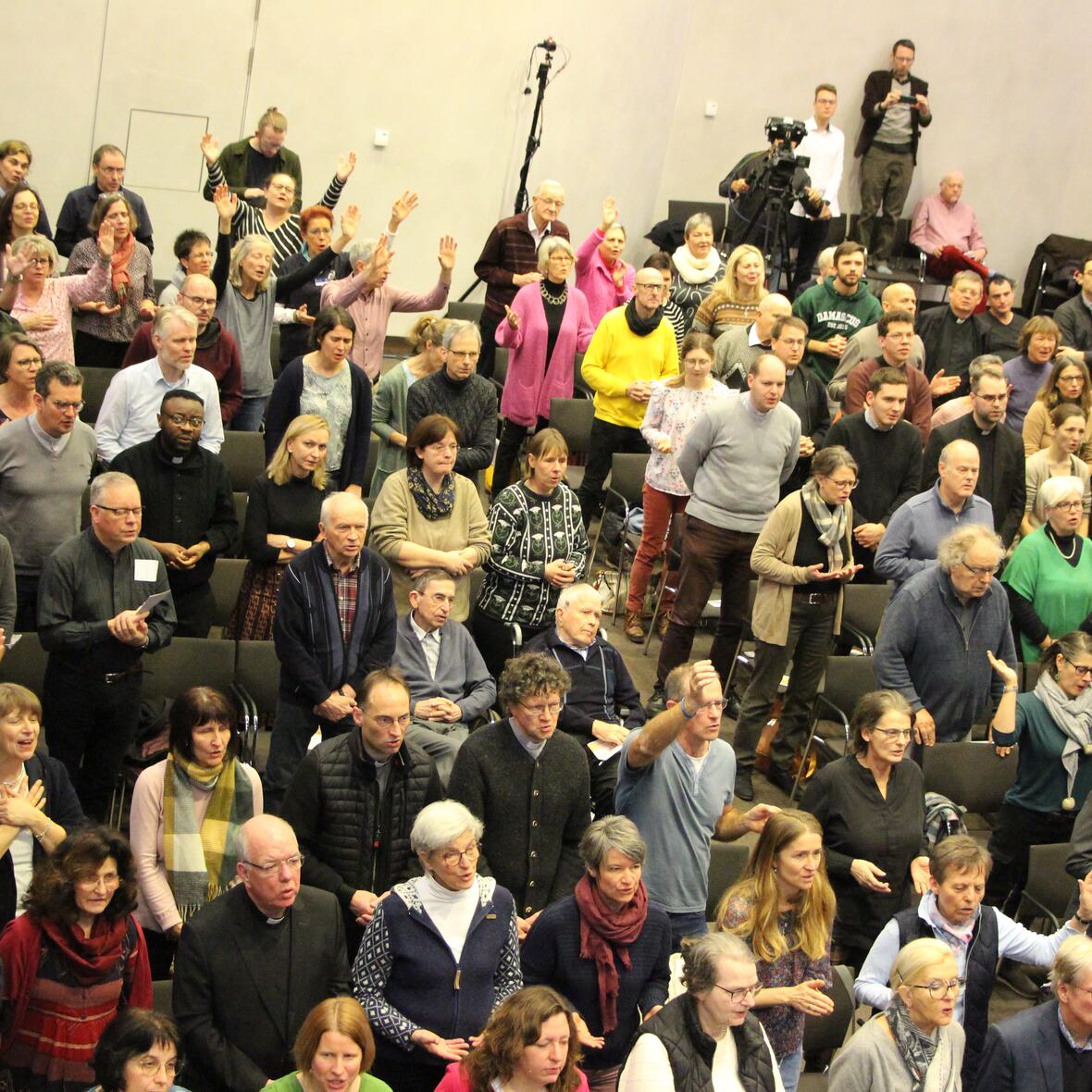 Zum Studientag "Alle sollen 1 sein. Die Bedeutung der Einheit für die Evangelisierung" hatten sich 300 Teilnehmerinnen und Teilnehmer angemeldet. 